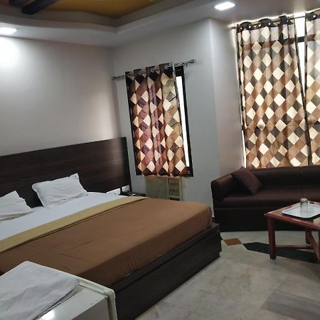 Hotel Rajwada International Белгаум Экстерьер фото