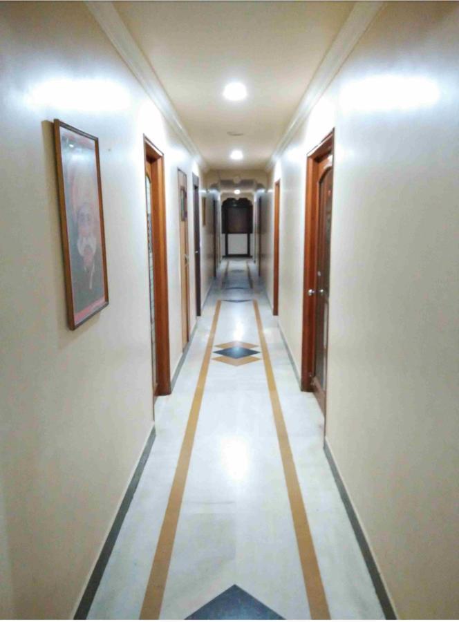 Hotel Rajwada International Белгаум Экстерьер фото