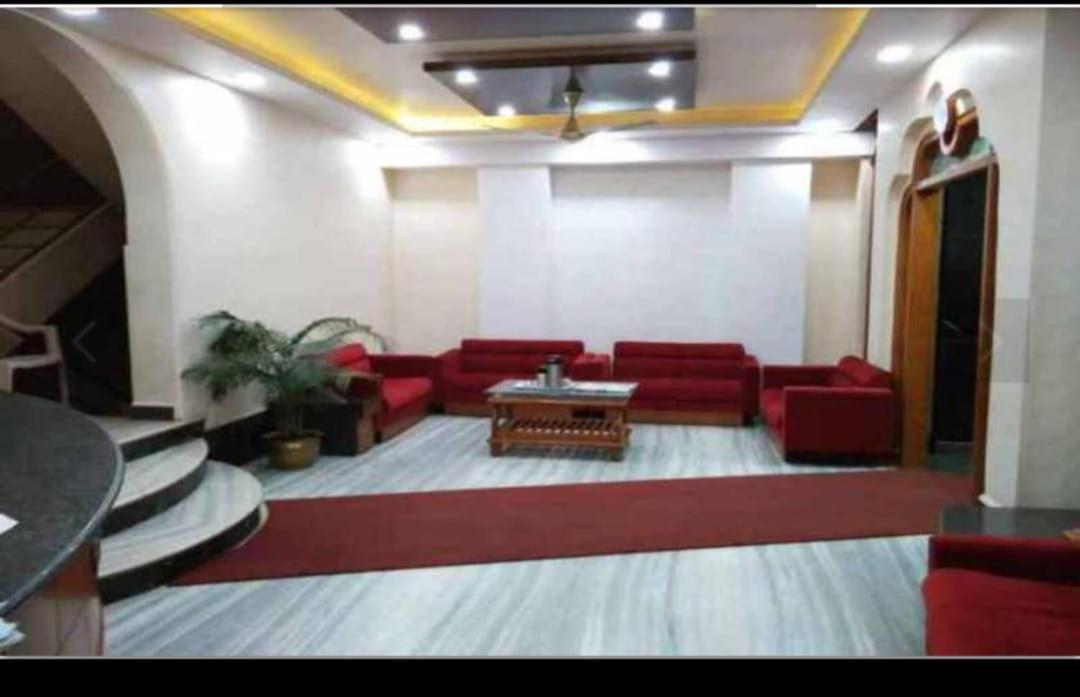 Hotel Rajwada International Белгаум Экстерьер фото